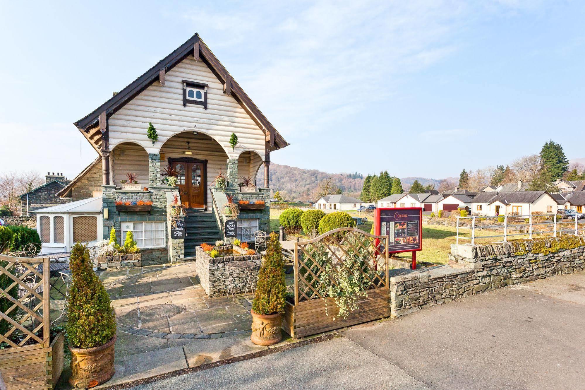 Log House Bed & Breakfast Ambleside Exterior photo